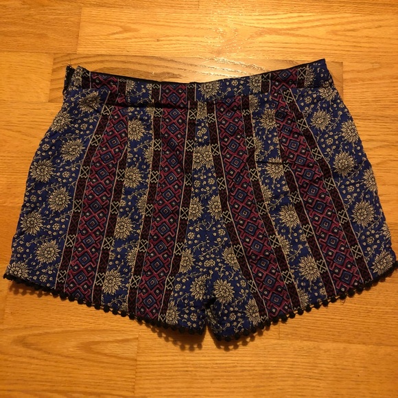 Hollister high waisted shorts - Picture 3 of 5